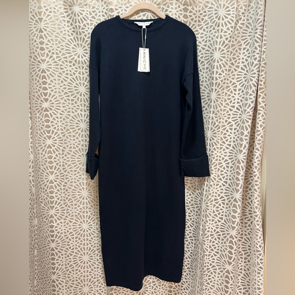 Aniche The Ivy Dress in Navy